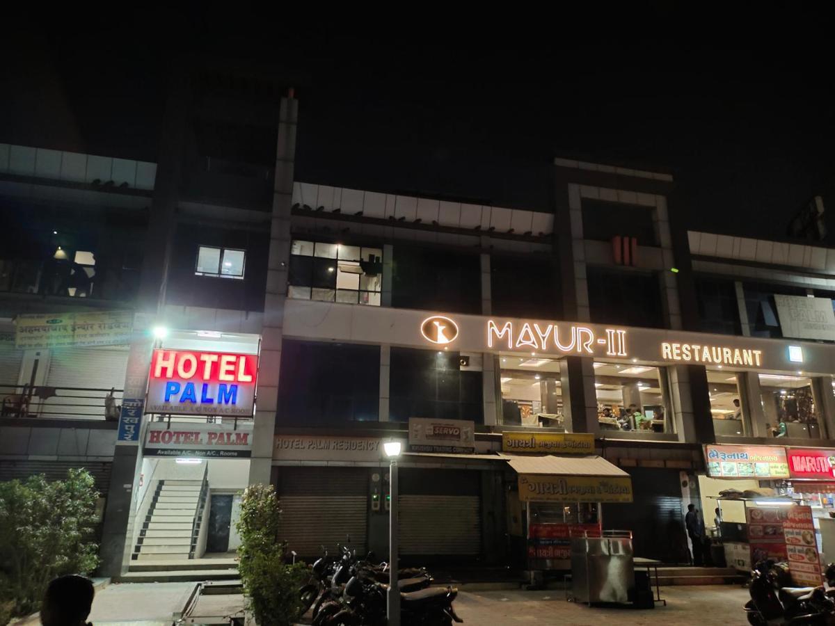 Hotel Palm Residency Ahmedabad Bagian luar foto